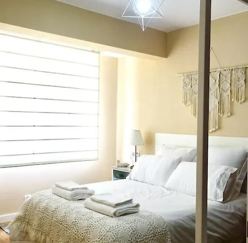 Apartament Piso Riazor 4 *